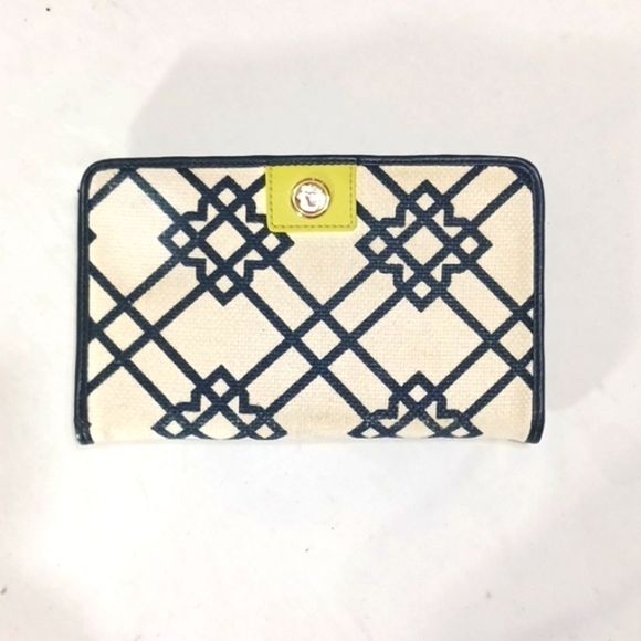 Spartina 449 wallet with wristlet strap in excellent pre-owned condition - Picture 1 of 12